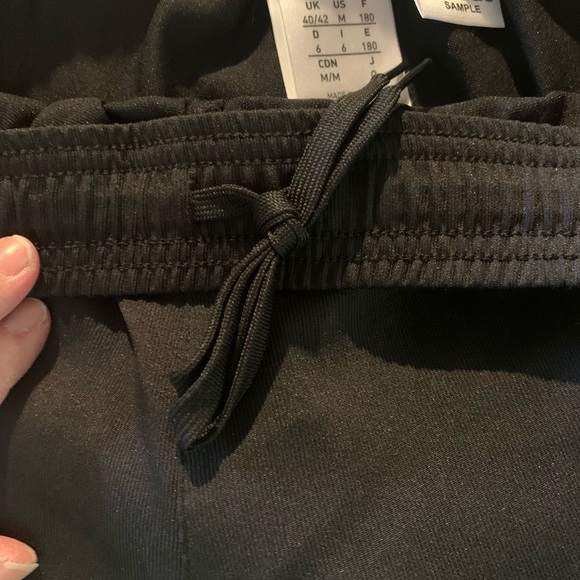 Adidas Women’s Athletic Pants Size Medium - Picture 6 of 11